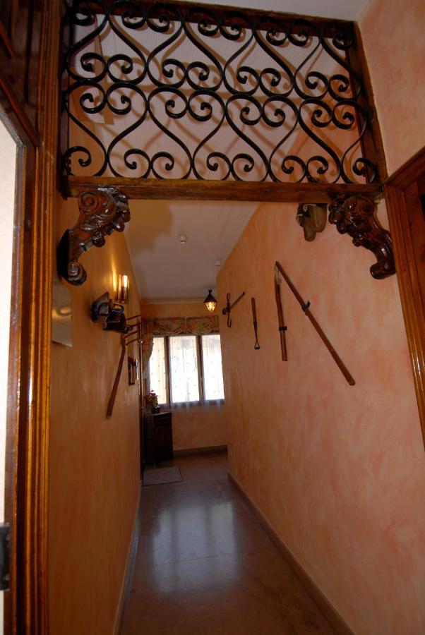 Hotel George Монмельян Экстерьер фото